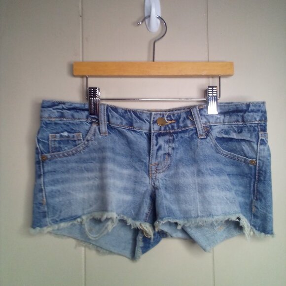 Mossimo Denim Jean Shorts 2 26 Low Rise Short Shorts Raw Hem Blue - Picture 1 of 13